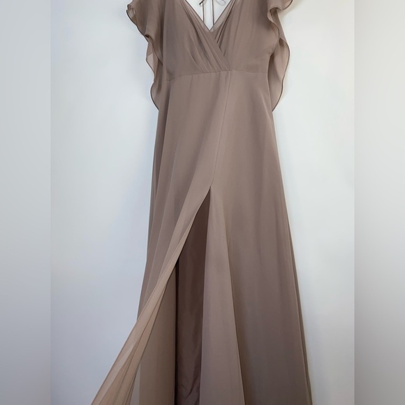Jenny Yoo Bridesmaid dress Size 0 V-neck, flutter sleeve, side‎ slit - Picture 5 of 14